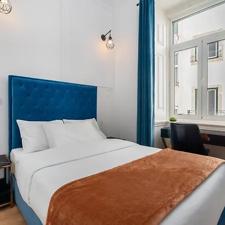 5 Hotel